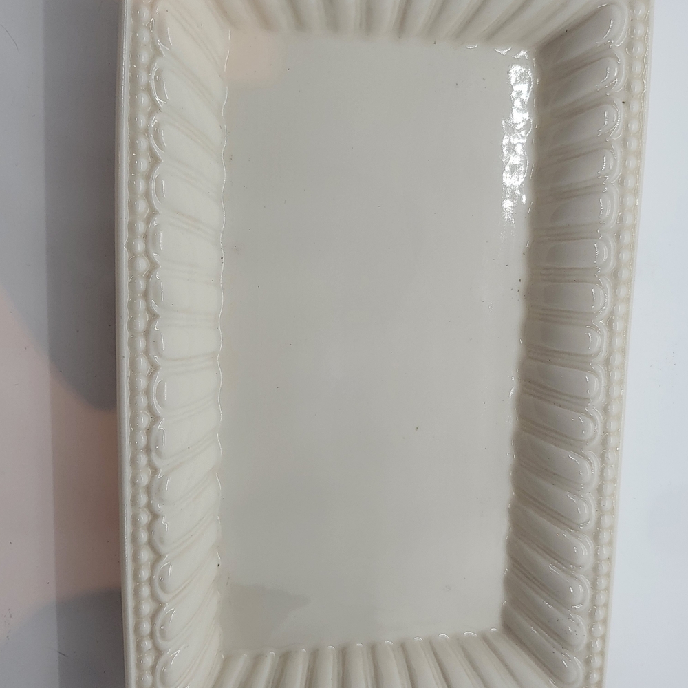 Nostalgia Cream Ceramic Pitcher Set - Picture 4 of 5